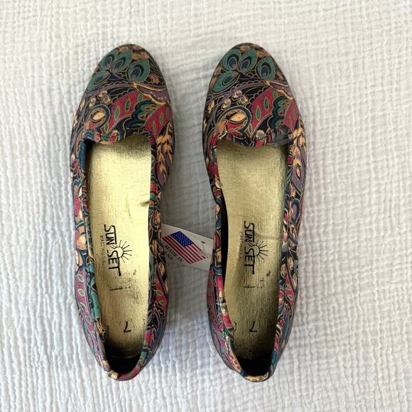 Vintage 80s 90s Ballet Flats Size 7 Canvas Fabric Paisley Jewel Gold New - Picture 2 of 10